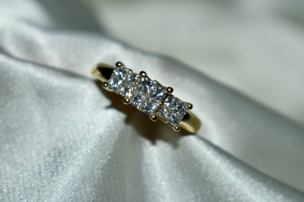 Sortija con Diamantes