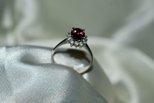 Sortija con Diamante y Turmalina oval - Imagen 2
