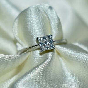 Sortija con Diamante talla princesa
